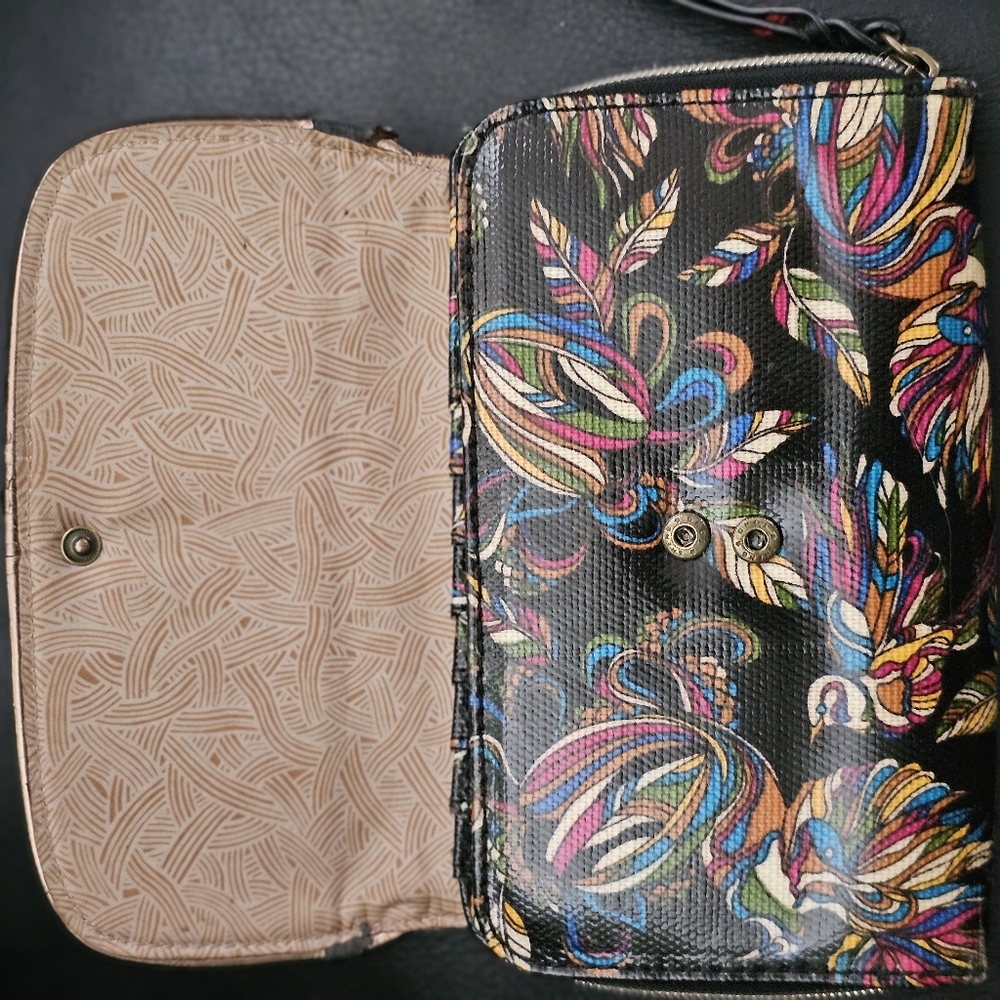 Ladies Wallet - Picture 2 of 5